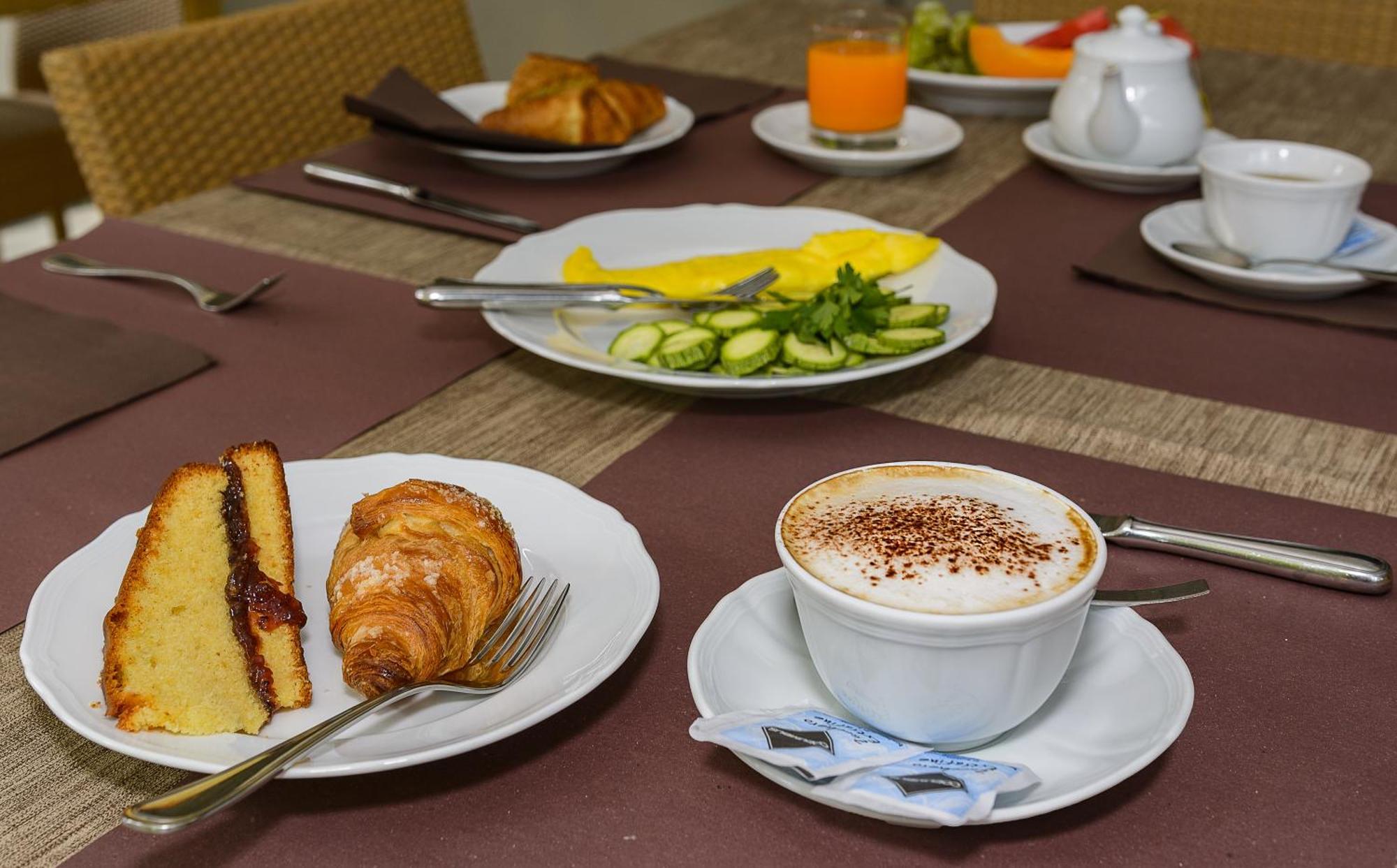Hotel Vittoria Viareggio Ngoại thất bức ảnh