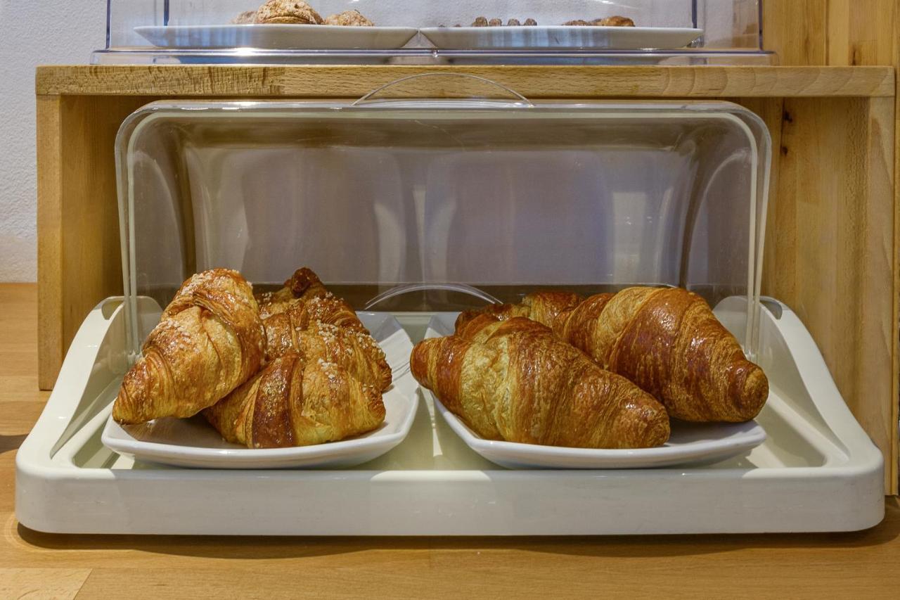 Hotel Vittoria Viareggio Ngoại thất bức ảnh