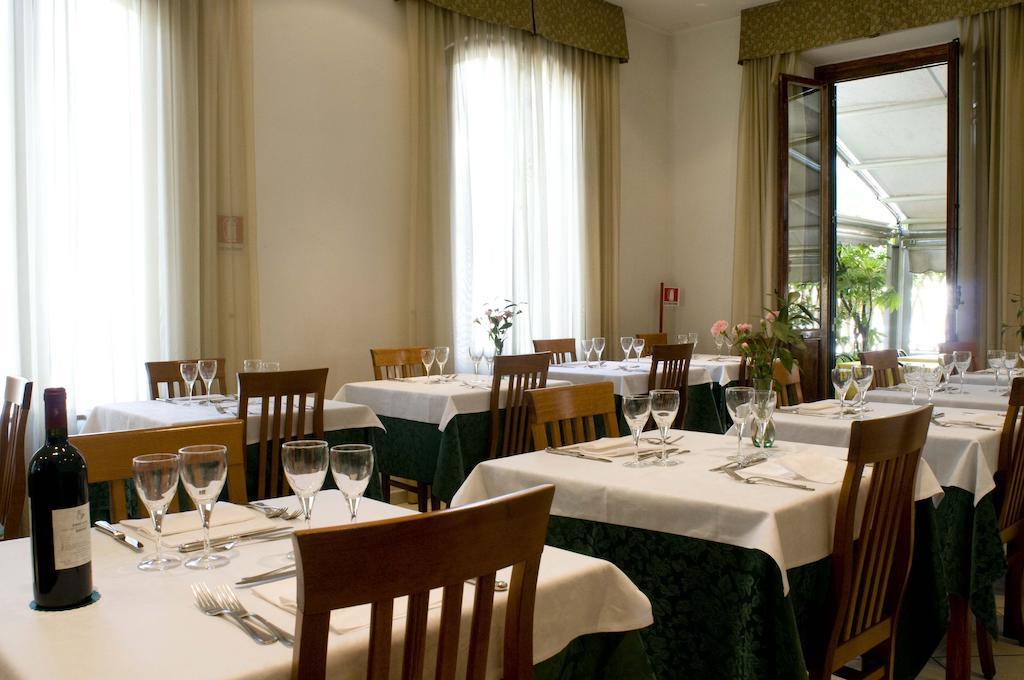 Hotel Vittoria Viareggio Ngoại thất bức ảnh