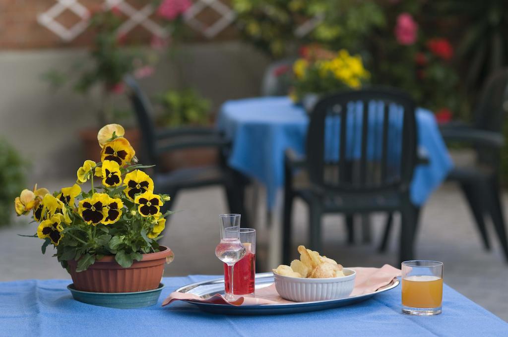 Hotel Vittoria Viareggio Ngoại thất bức ảnh
