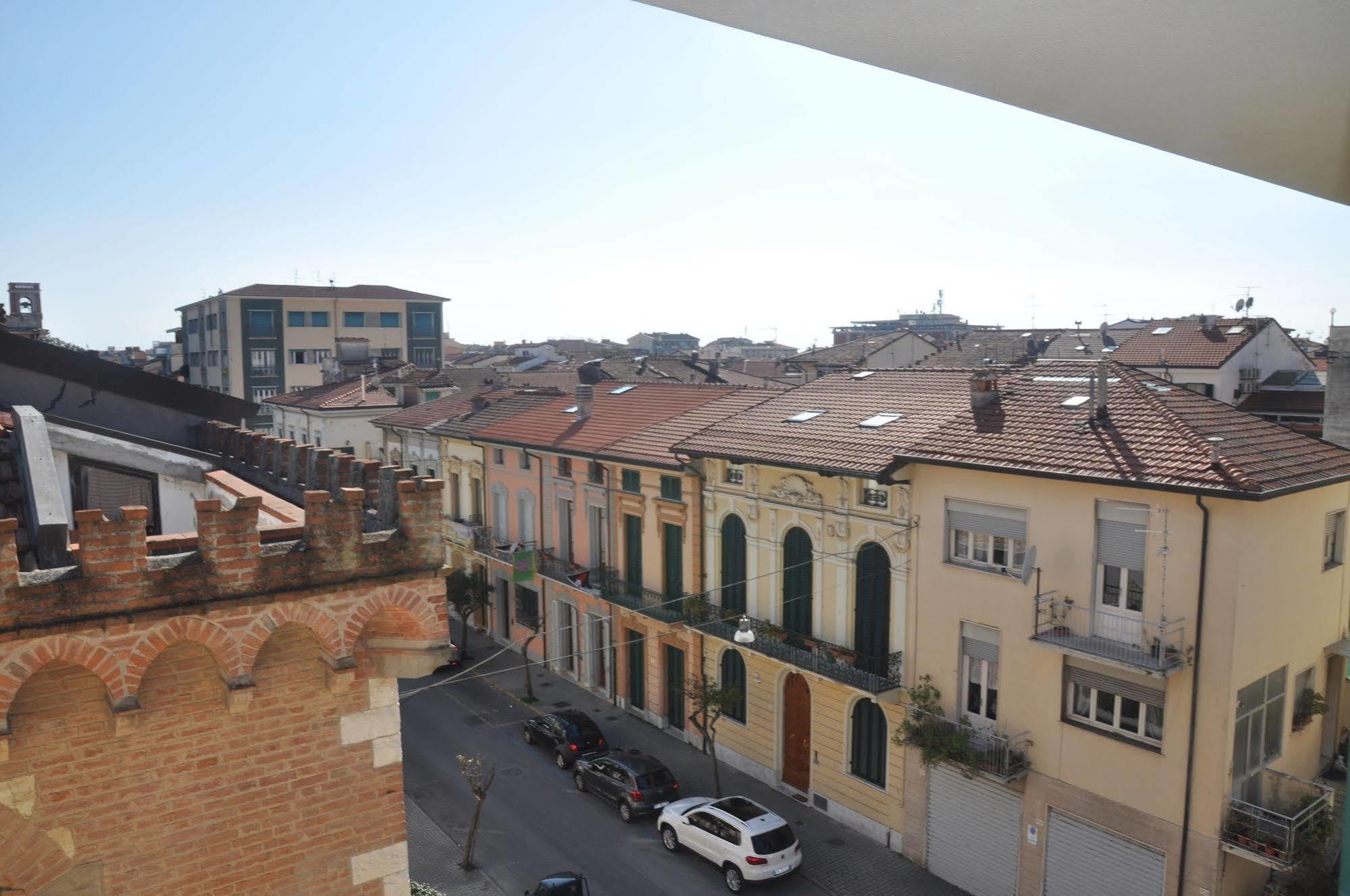 Hotel Vittoria Viareggio Ngoại thất bức ảnh