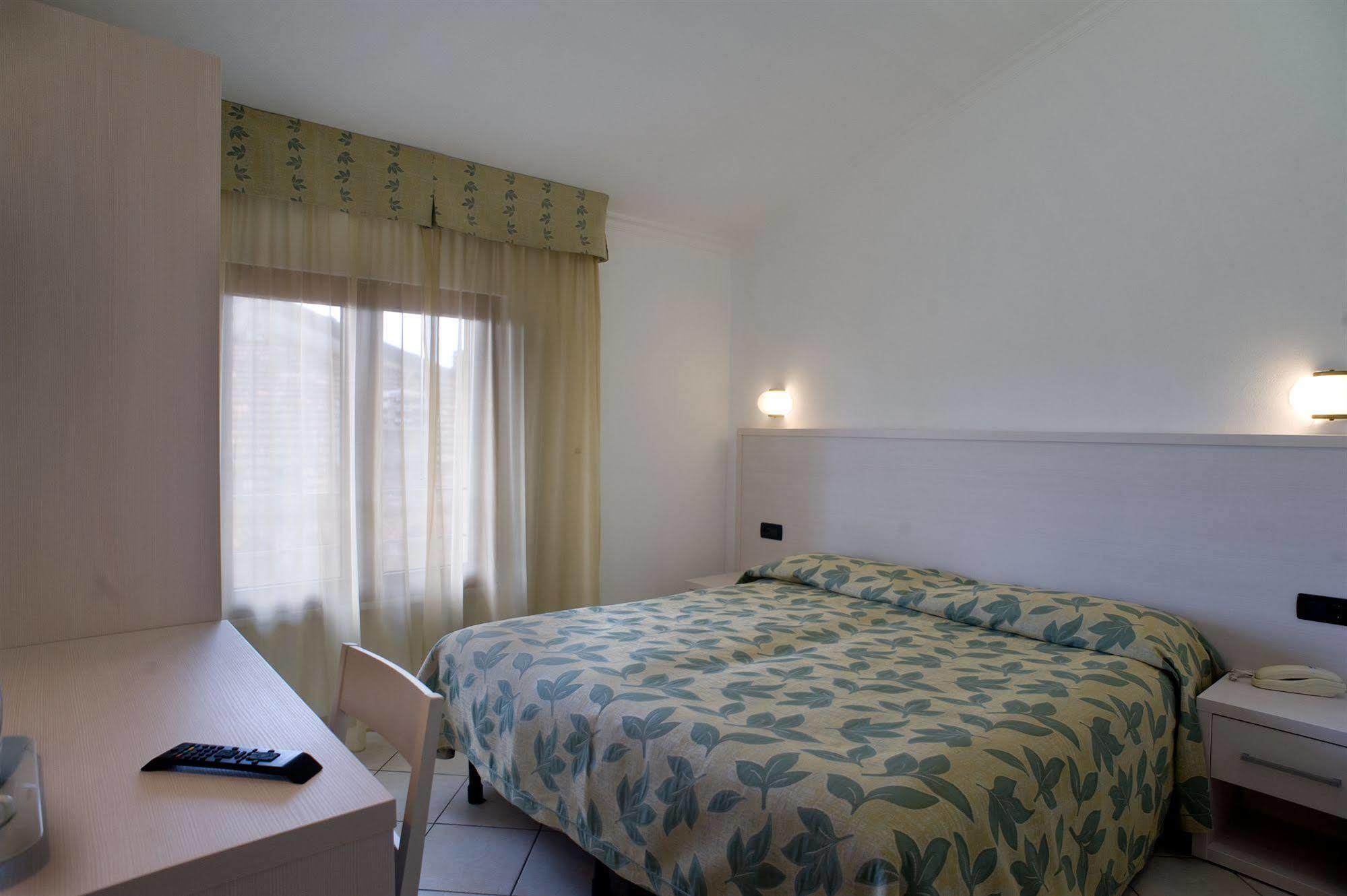 Hotel Vittoria Viareggio Ngoại thất bức ảnh