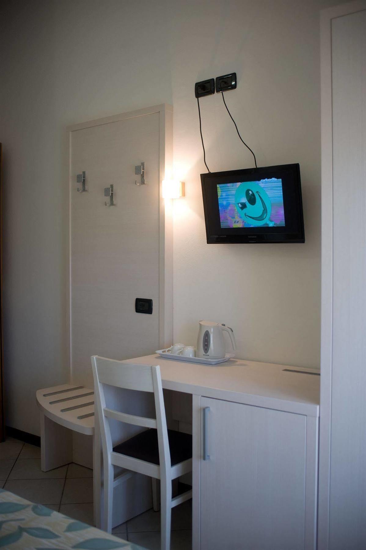 Hotel Vittoria Viareggio Ngoại thất bức ảnh