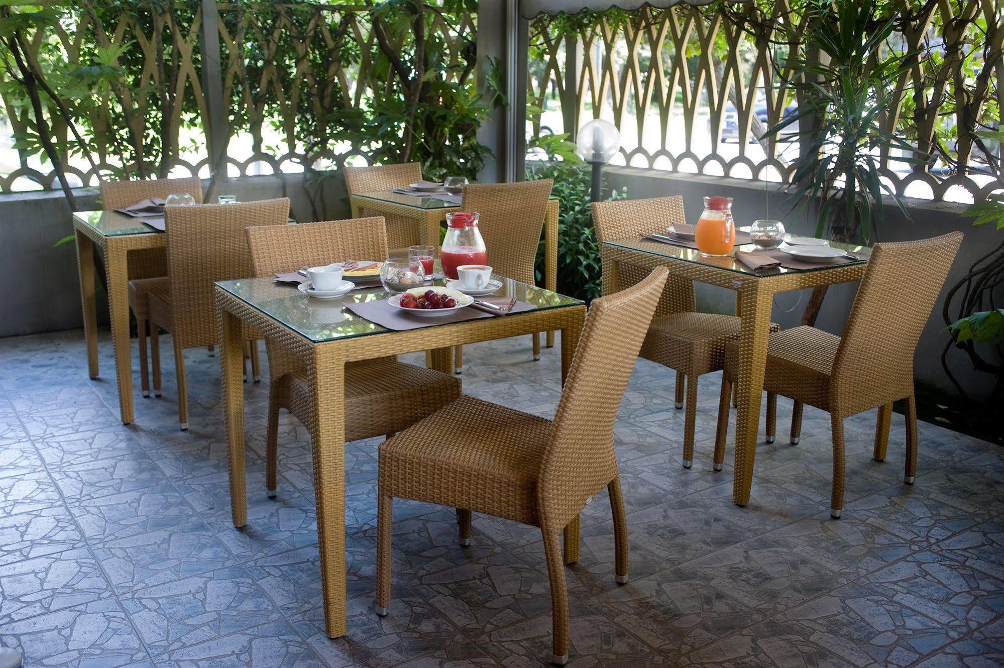 Hotel Vittoria Viareggio Ngoại thất bức ảnh