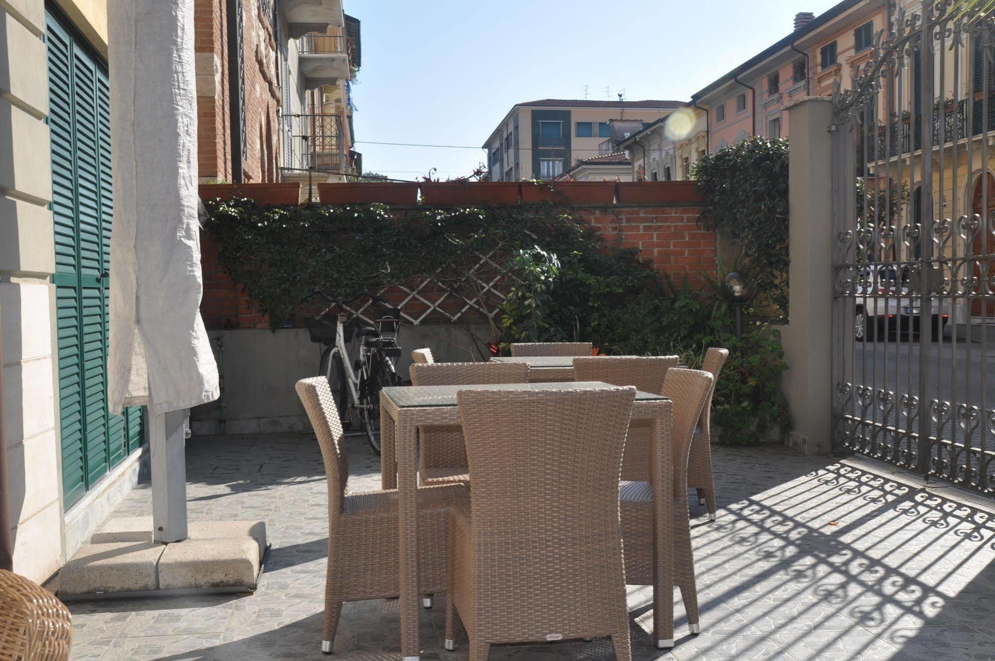 Hotel Vittoria Viareggio Ngoại thất bức ảnh